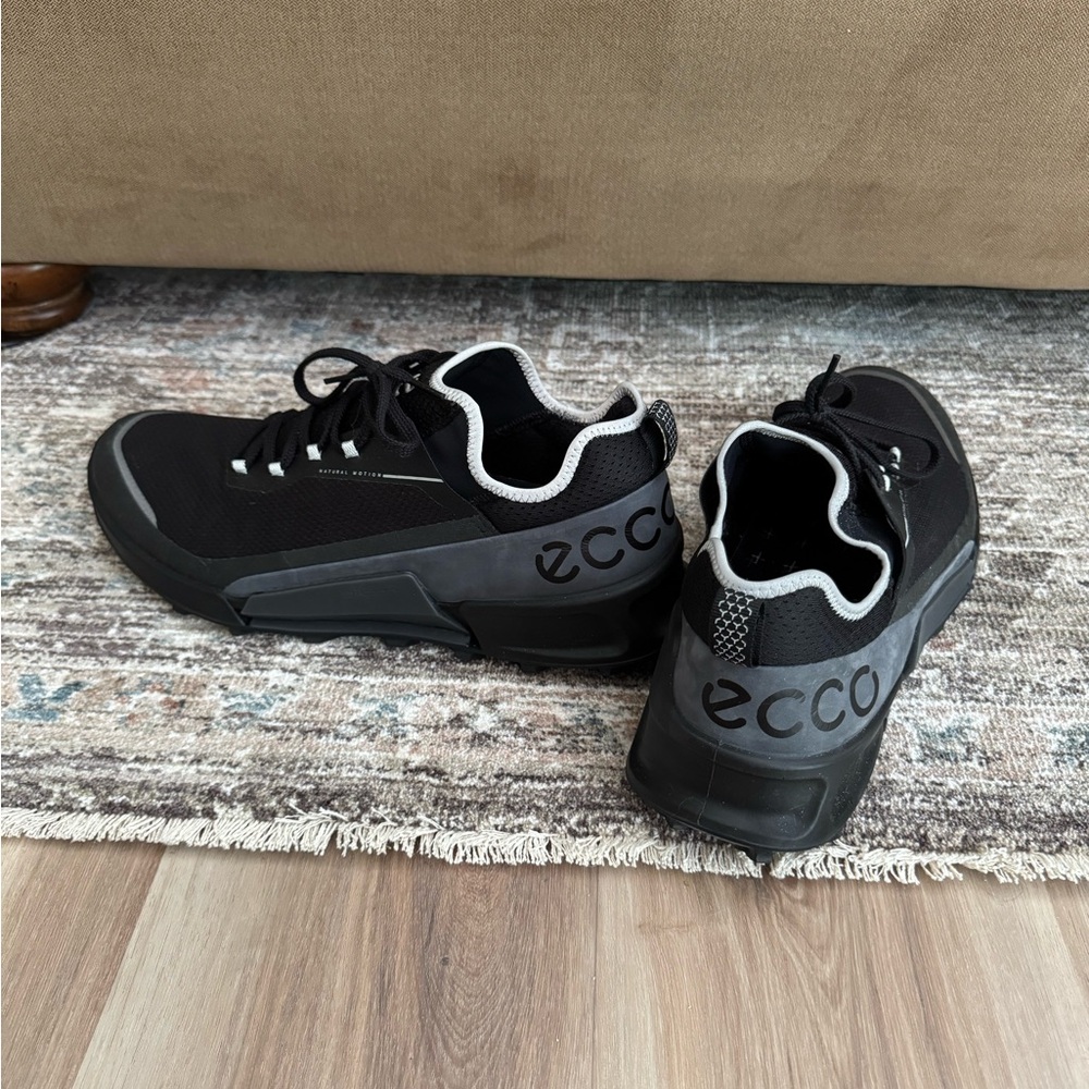 Ecco Biom 2.1 athletic shoes